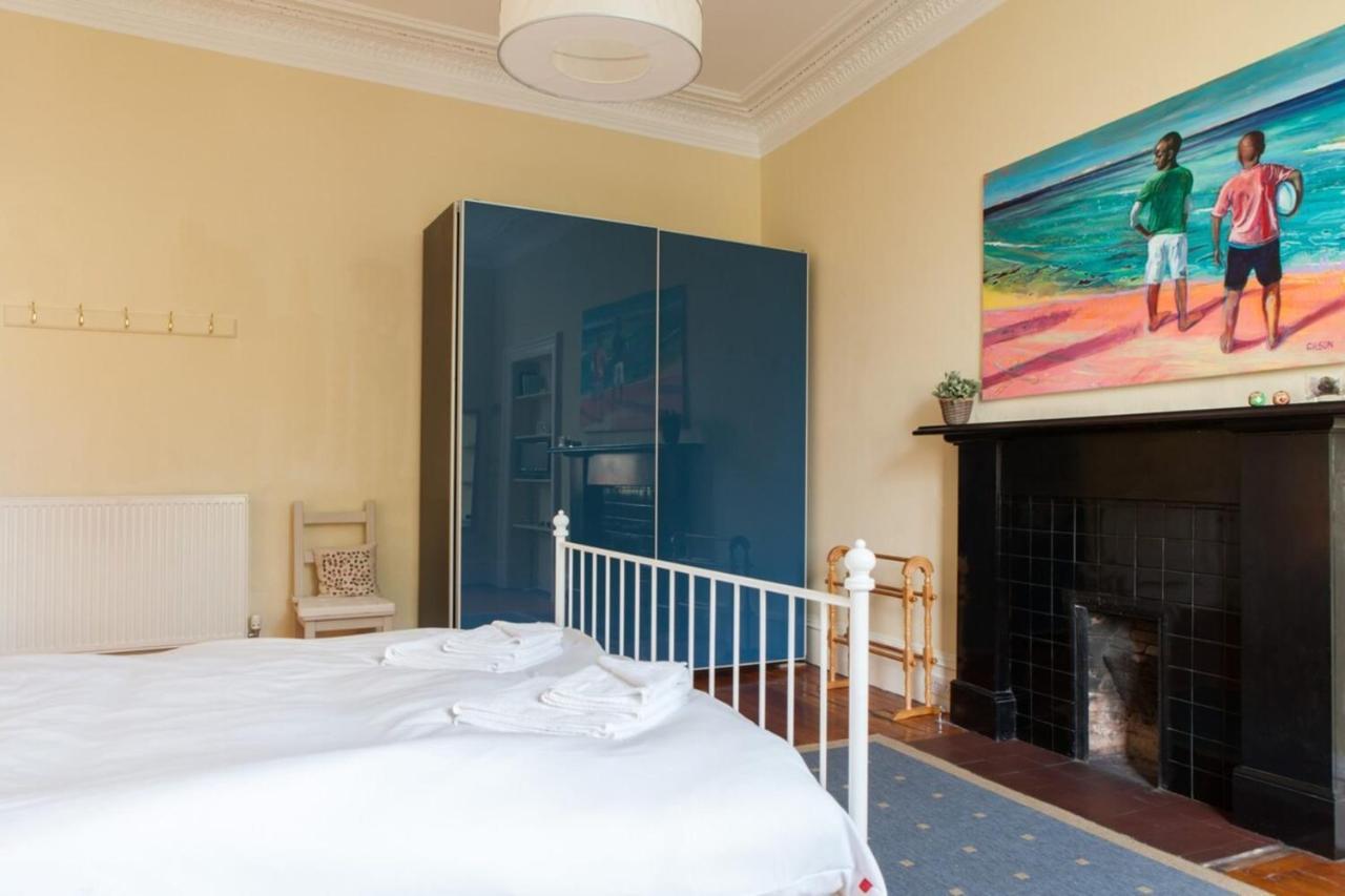 Amazing 4 Bedroom Apartment Just Off The Meadows Edinburgh Exterior foto